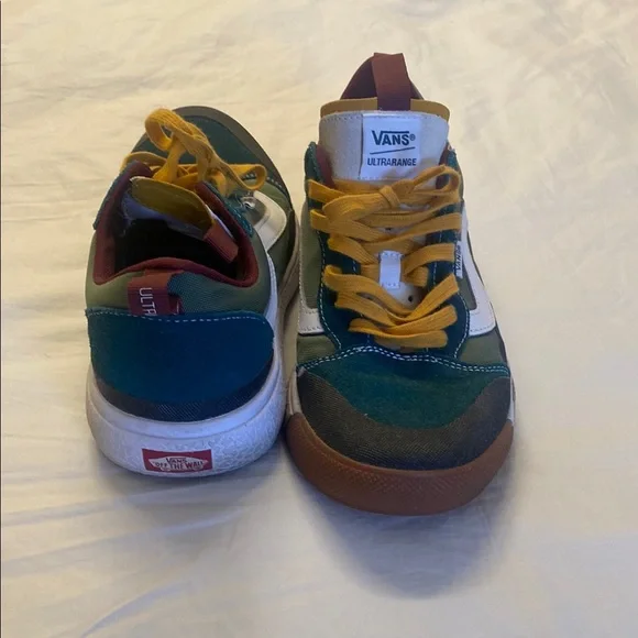 Vans Green and Yellow Sneakers with Retro Chunky Design - Picture 4 of 5